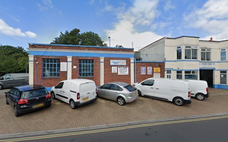 heaton paws stockport 1 768x480